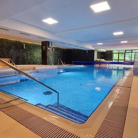 Hotel Escalade Brassópojána Kültér fotó