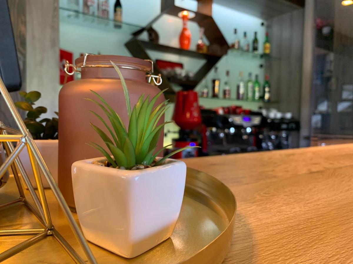 Hotel Escalade Brassópojána Kültér fotó