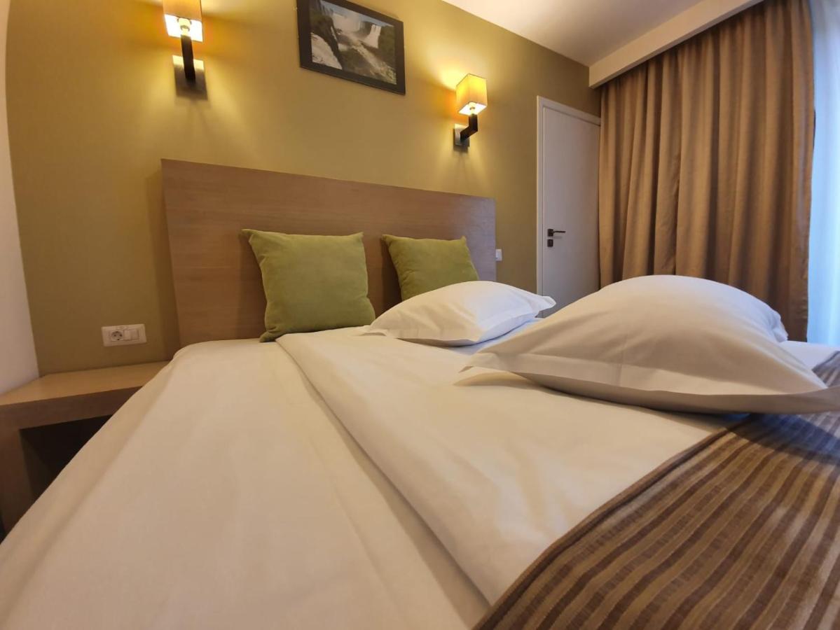 Hotel Escalade Brassópojána Kültér fotó