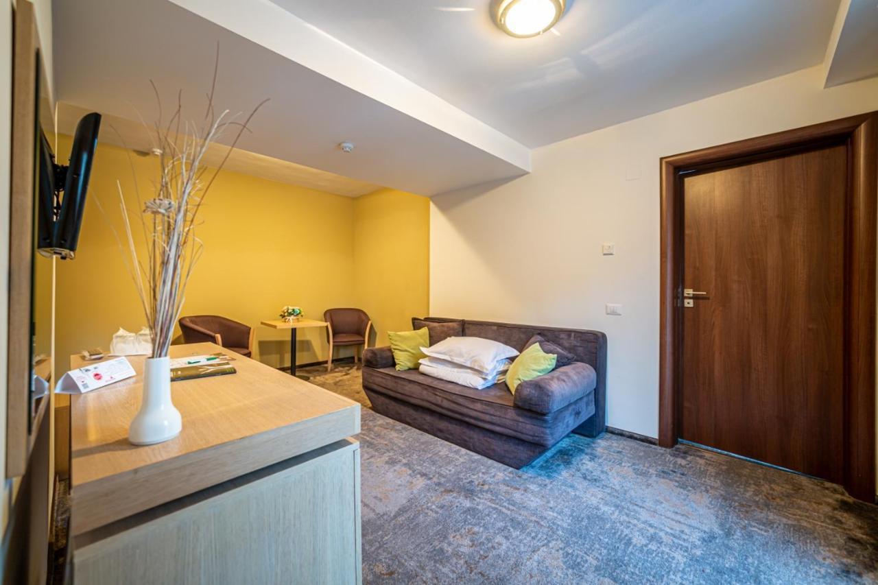 Hotel Escalade Brassópojána Kültér fotó