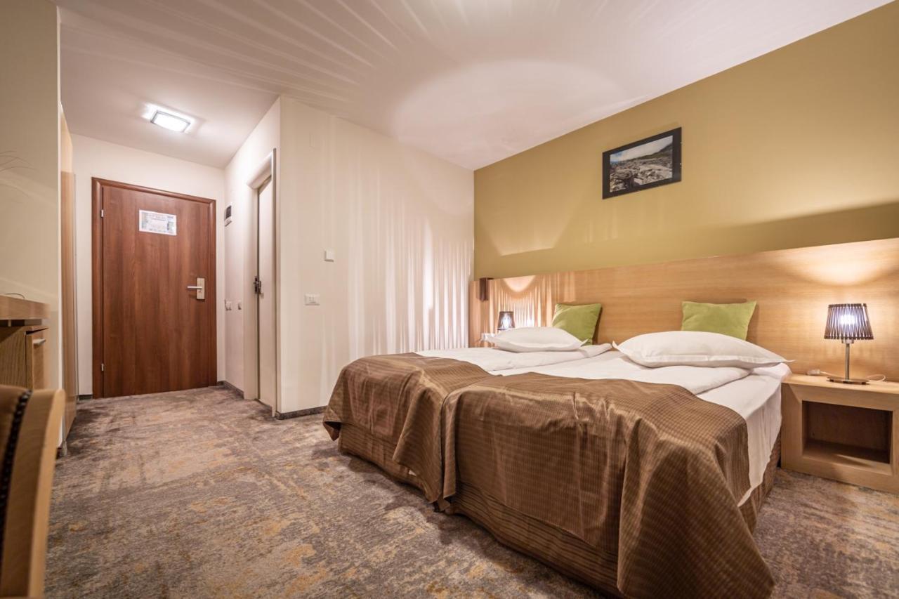Hotel Escalade Brassópojána Kültér fotó