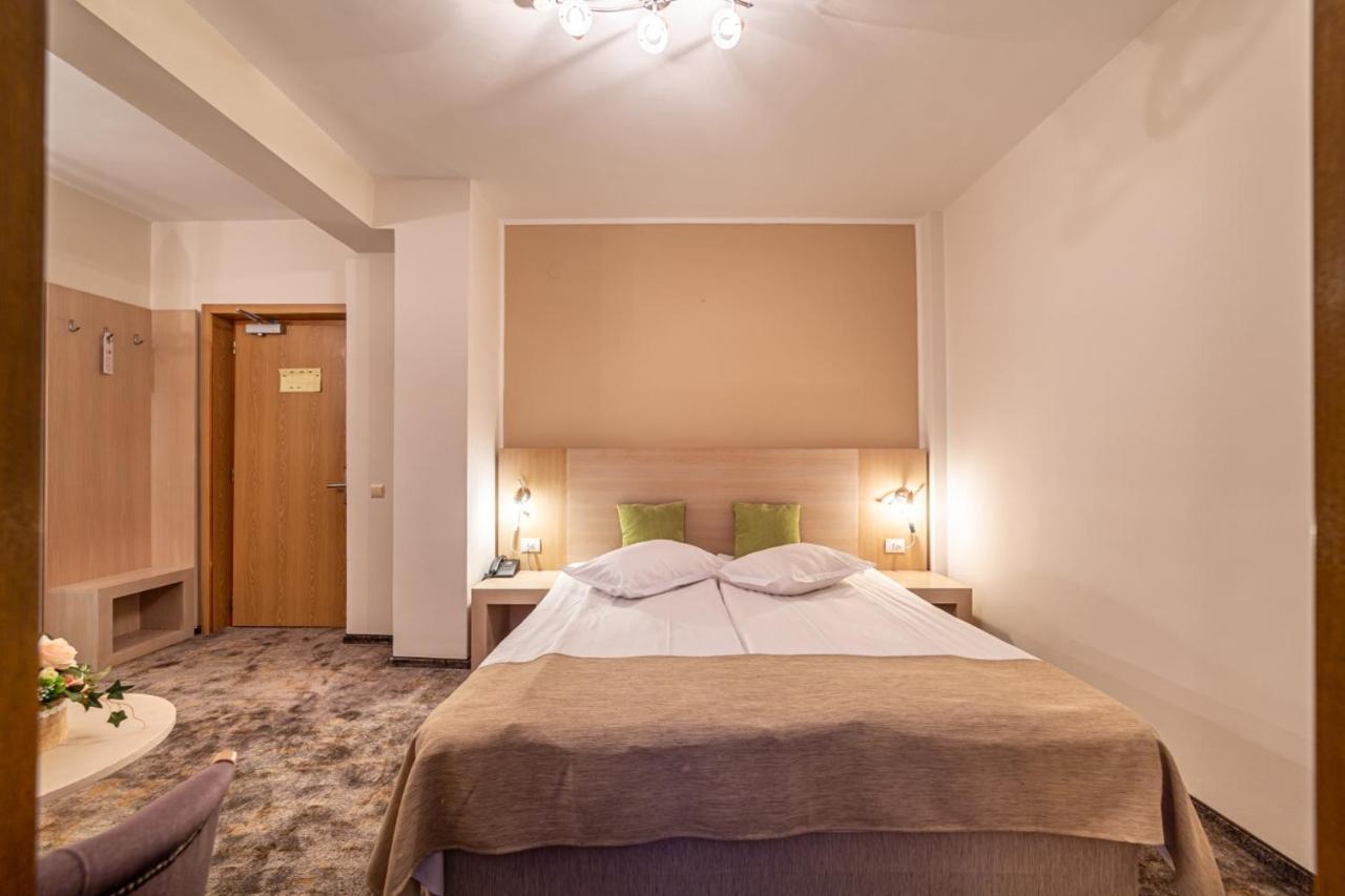 Hotel Escalade Brassópojána Kültér fotó