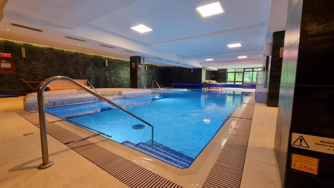 Hotel Escalade Brassópojána Kültér fotó